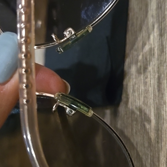 COACH SUNGLASSES - Picture 6 of 10